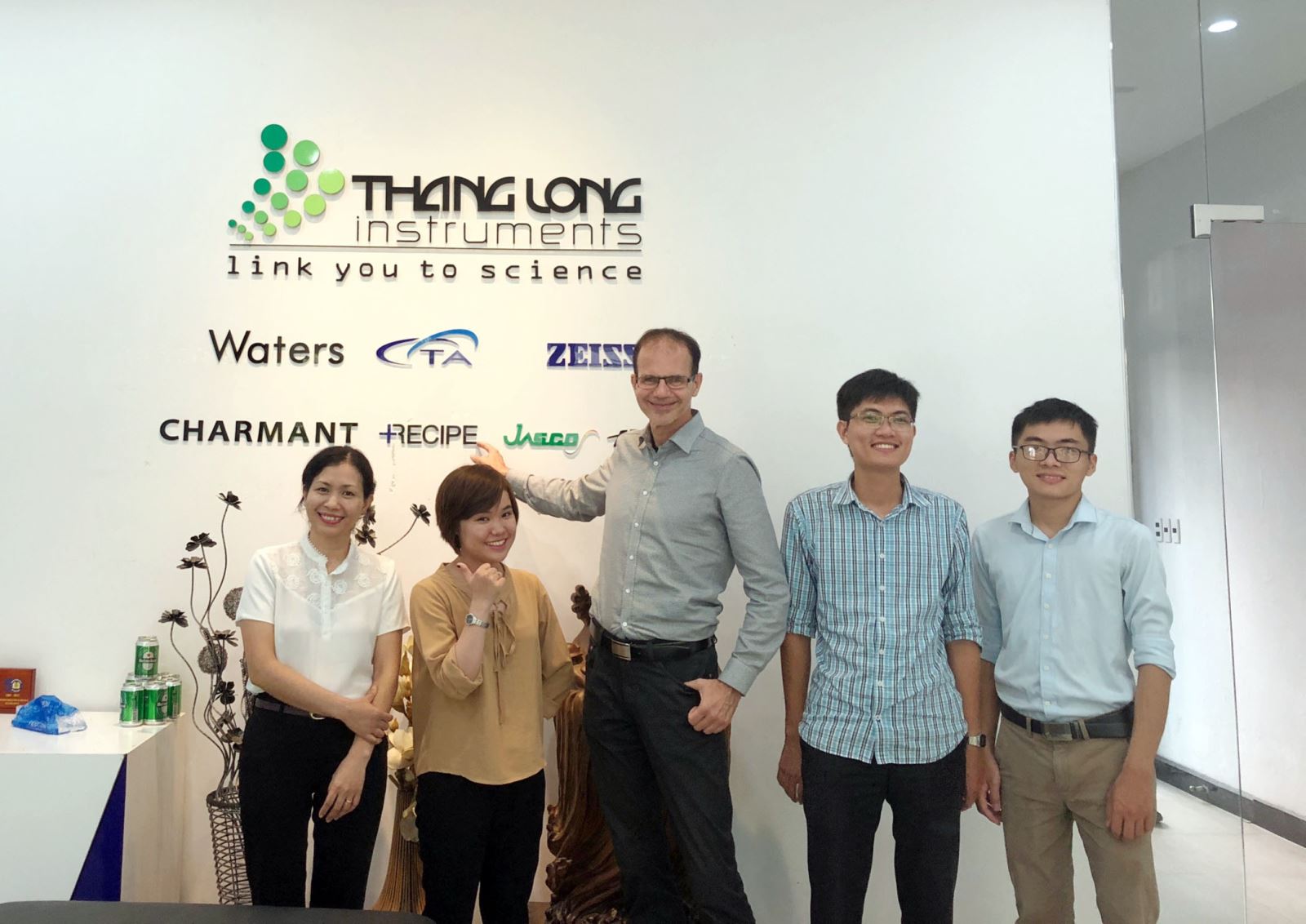 Thăng Long Instruments hân hạnh đón tiếp Ông Martin Knirsh, Giám đốc thương mại của hãng Recipe (Đức)