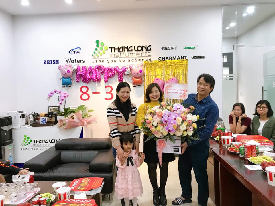 Công ty Thăng Long Instruments chúc mừng ngày Quốc tế phụ nữ 08/03